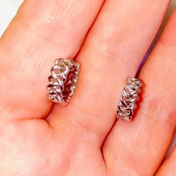 ๐ Braided Style๐ Sterling Silver Earrings Unisex ๐ - Picture 6 of 7